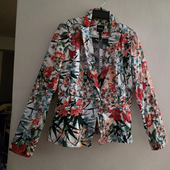XOXO Floral Blazer Jacket Multicolored Sz S NWT. BLAZER ONLY - Picture 1 of 13
